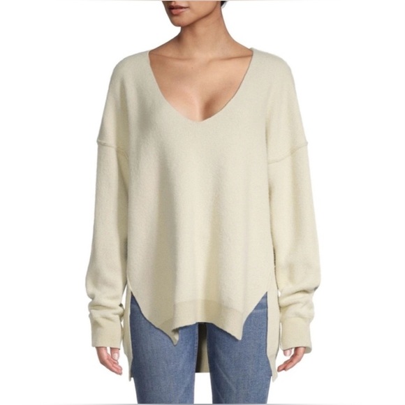 Free People Oversized Sweater Women’s Small Marzipan Ivory V Neck Pullover Boho - Picture 3 of 14